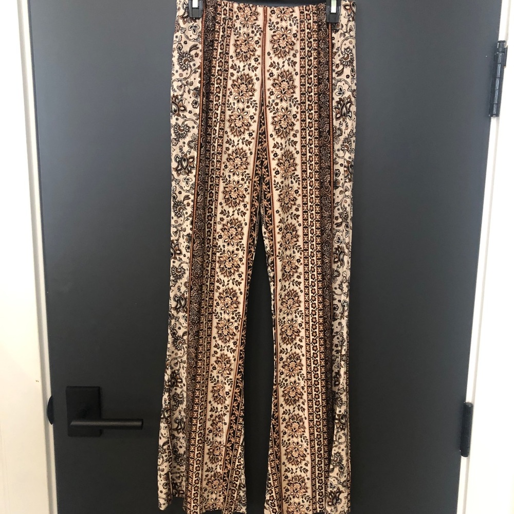 Melrose kids pattern pants.